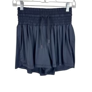 Black Nylon Thick Smocked Waistband Drawstring Stretchy Athletic Shorts Size M